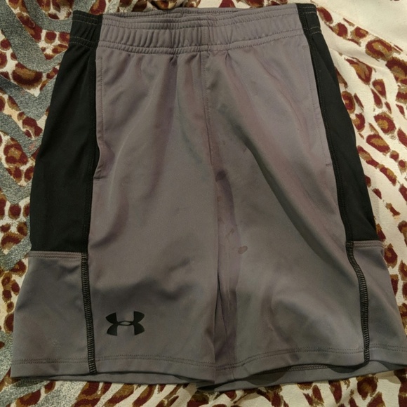 2 Paira Of Under Armour Shorts - Picture 3 of 3